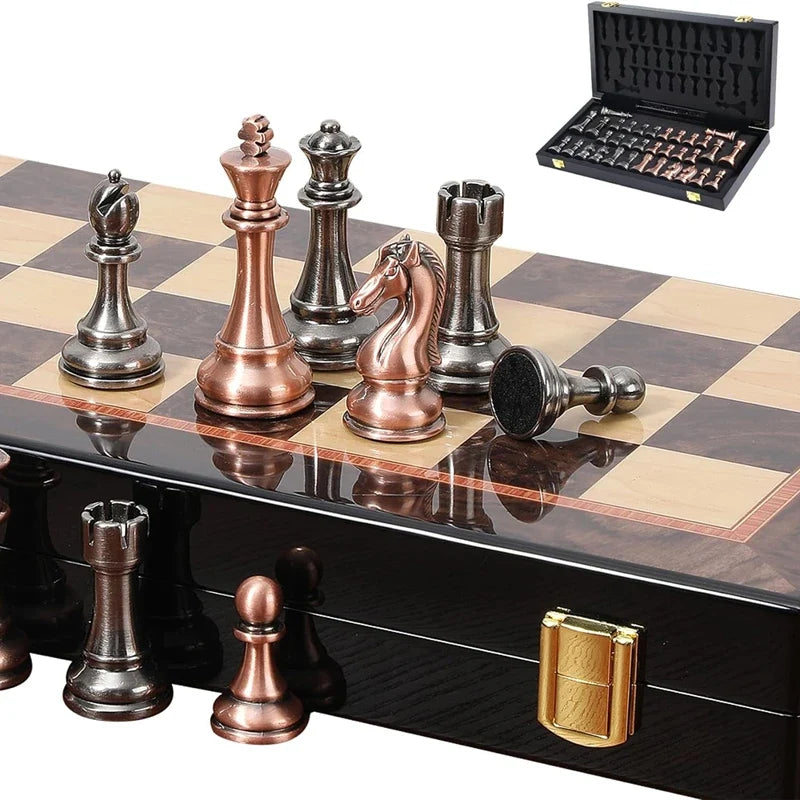 Échiquier pliable en métal utilisé pour travailler les ouvertures et principes d'ouverture aux échecs