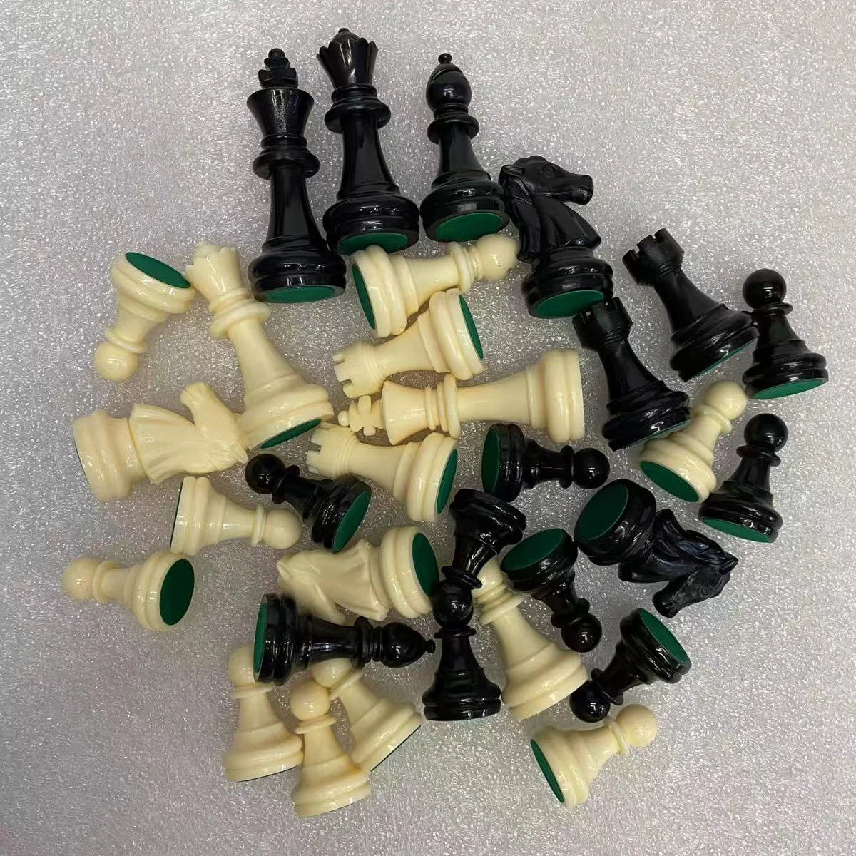 1 Set 32pcs Plastic International Chess Pieces King Heigth 65mm/75mm Chessmen Figurine Pieces Portable for Travel Classic Board la boutique échecs